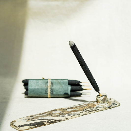 Smoke + Shadow Incense Holder with Copal Incense Bundle